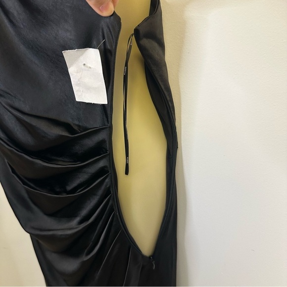 Elliatt Cassini Black Asymmetrical Ruched One Shoulder Dress size M - Picture 6 of 9